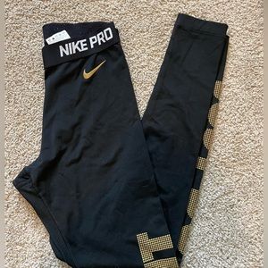 Nike pro leggings